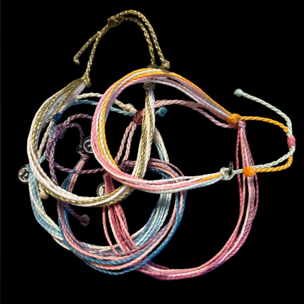 Pura Vida 5 NEW Bracelets in Plastic Ornaments‎ w Tag Various Colors Sizable